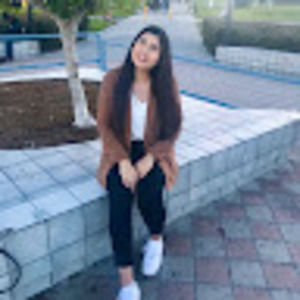 Meet your Posher, Brenna